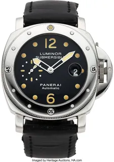 Panerai Luminor Stainless steel Black