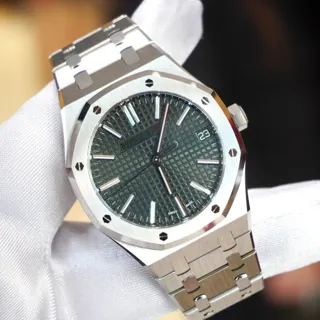 Audemars Piguet Royal Oak 15510ST.OO.1320ST.09 41mm Stainless steel Green