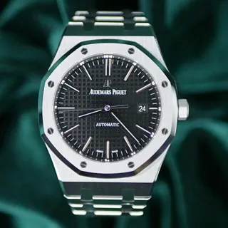 Audemars Piguet Royal Oak Selfwinding 15400ST.OO.1220ST.01 ( OAK  ) 41mm Stainless steel Black