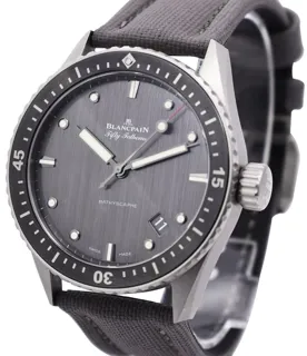 Blancpain Fifty Fathoms Bathyscaphe 5000-1210-G52A Titanium Gray