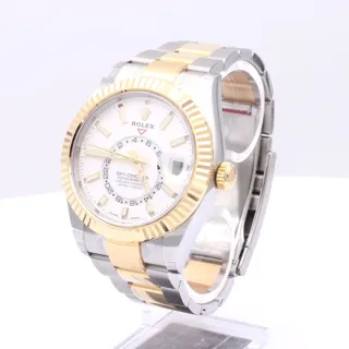 Rolex Sky-Dweller 326933 42mm Yellow gold and Stainless steel White