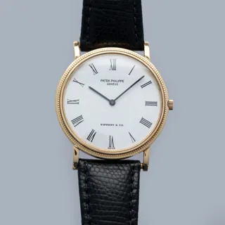 Patek Philippe Calatrava 3520 32mm 18k yellow gold White