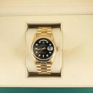 Rolex Day-Date 36 18038 36mm Yellow gold Black