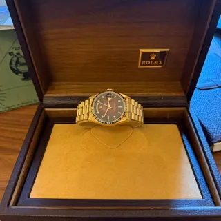 Rolex Day-Date 36 18238 36mm Yellow gold Red