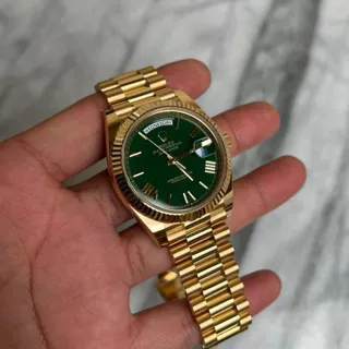 Rolex Day-Date 40 228238 (DAY-DATE  ) 40mm Yellow gold Green