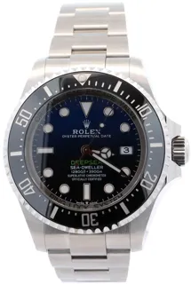 Rolex Sea-Dweller 136660 44mm Stainless steel Black