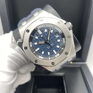 Audemars Piguet Royal Oak Offshore Diver 15720ST.OO.A027CA.01 Stainless steel Blue