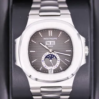 Patek Philippe Nautilus 5726/1A-001 Stainless steel Black