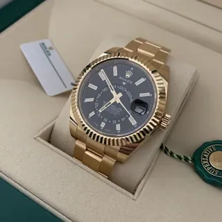 Rolex Sky-Dweller 326938-0004 Yellow gold Black