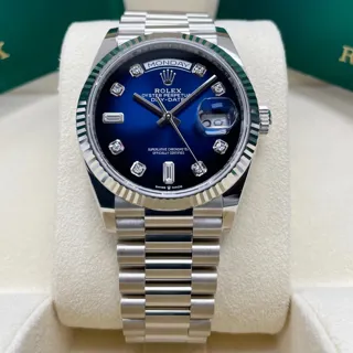 Rolex Day-Date 36 128239-0023 White gold Blue