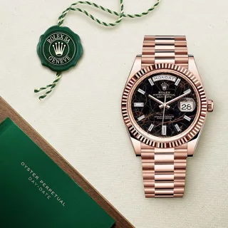 Rolex Day-Date 40 228235-0045 Rose gold Black