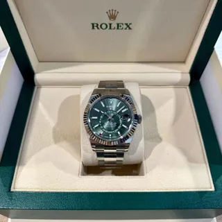 Rolex Sky-Dweller 336934-0001 42mm White gold and Stainless steel Green