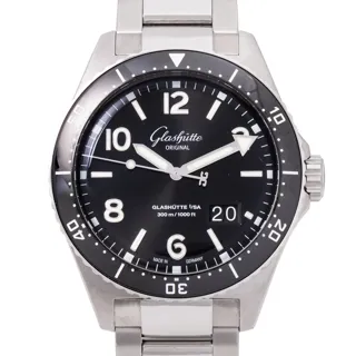 Glashütte SeaQ Panorama Date 1-36-13-01-80-70 43mm Stainless steel Black