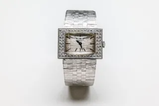 Universal Genève 18k white gold