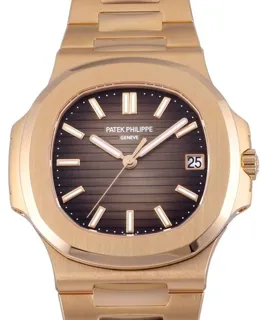 Patek Philippe Nautilus 5711/1R-001 40mm Rose gold Brown