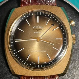 Vulcain Cricket S2312B 38mm Yellow gold Golden