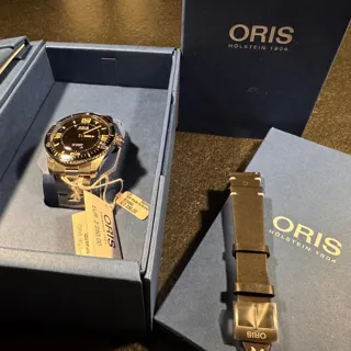 Oris Divers 01 733 7772 4034-SET Stainless steel Black