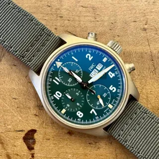 IWC Pilot IW387902 41mm Bronze Green