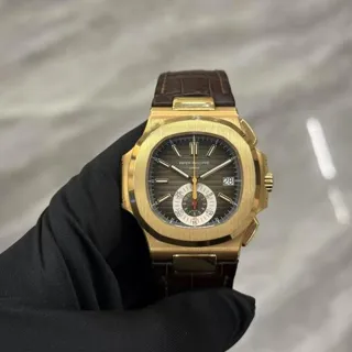 Patek Philippe Nautilus 5980R-001 40.5mm Rose gold Brown