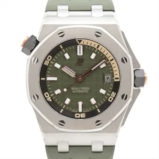 Audemars Piguet Royal Oak Offshore Diver 15720ST.OO.A052CA.01 ( OAK  ) 42mm Stainless steel Green