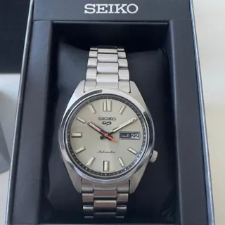 Seiko 5 Sports SRPK91 Stainless steel Champagne