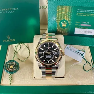 Rolex Sky-Dweller 326933 (TWO-TONE) 42mm Yellow gold and Stainless steel Black