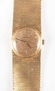 Omega 18k yellow gold Champagne