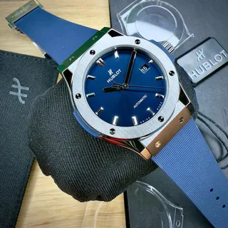 Hublot Classic Fusion Blue 542.NX.7170.LR 42mm Titanium Blue