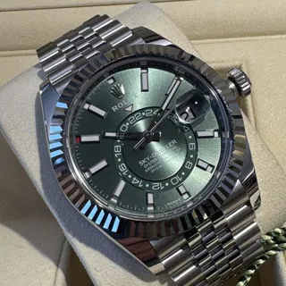 Rolex Sky-Dweller 336934 42mm Stainless steel Green