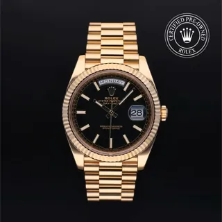 Rolex Day-Date 228238 40mm 18k yellow gold Blue