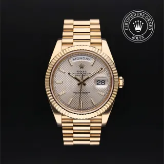 Rolex Day-Date 40 228238 40mm 18k yellow gold Silver