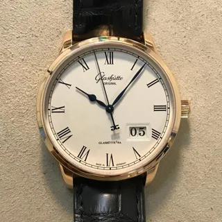 Glashütte Senator Panorama Date 100-03-32-45-04 40mm Red gold Silver