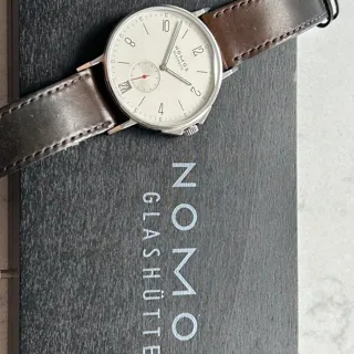 NOMOS Ahoi Datum 551 40mm Stainless steel White