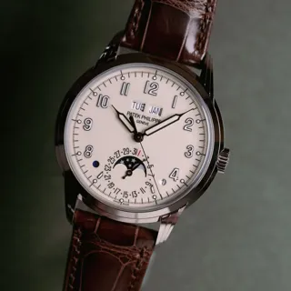 Patek Philippe Perpetual Calendar 5320G-001 40mm White gold Cream