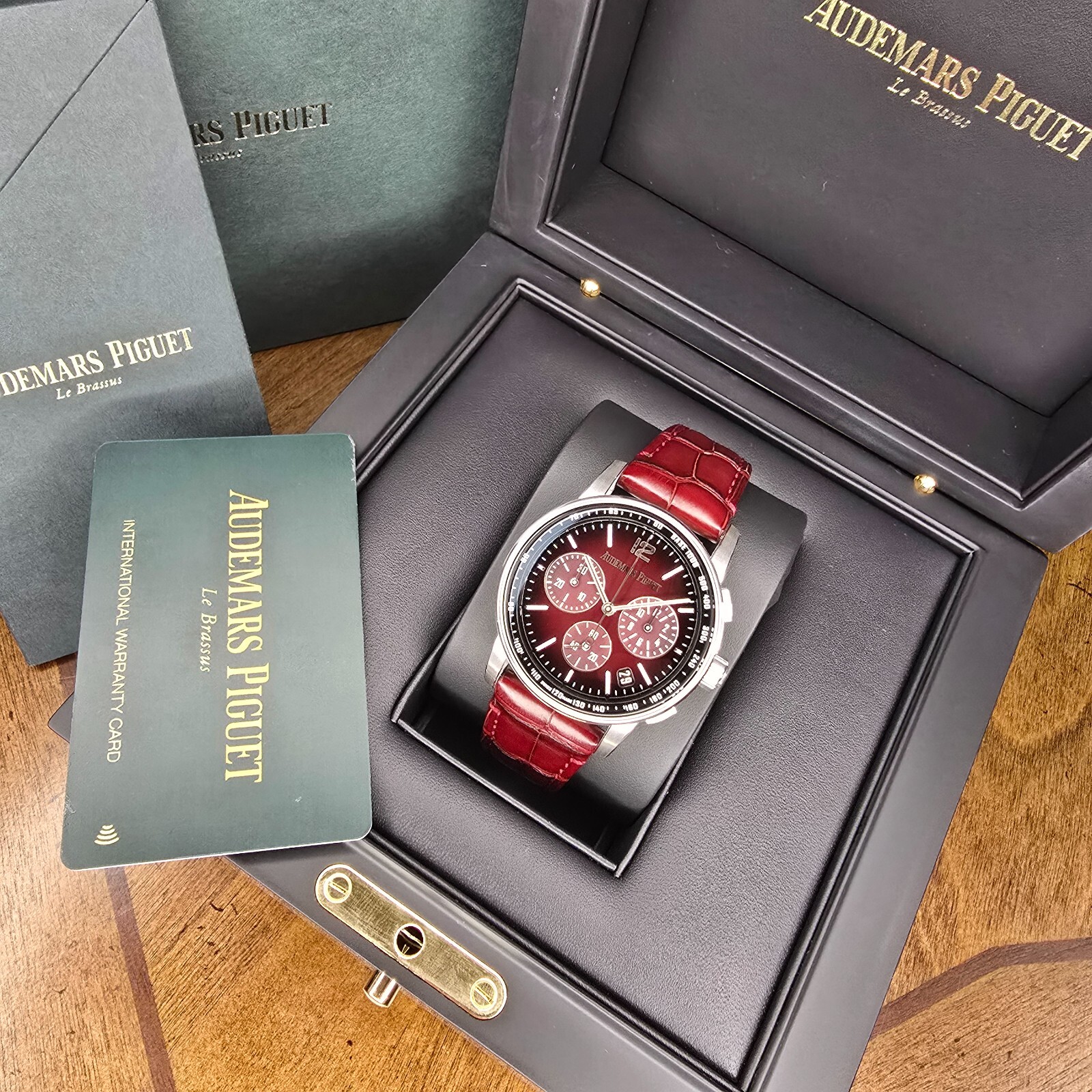 Audemars Piguet Code 11.59 26393BC.OO.A068CR.01 White gold Red