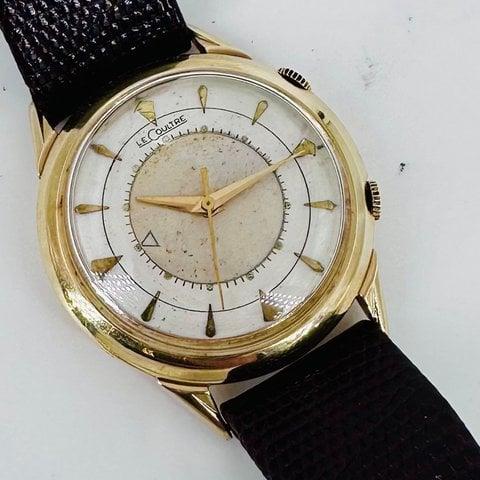 Jaeger-LeCoultre Memovox 34mm Yellow gold Silver