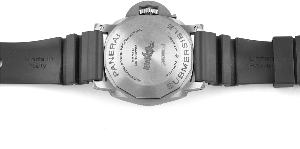 Panerai Submersible PAM 01305 47mm Titanium Black 2