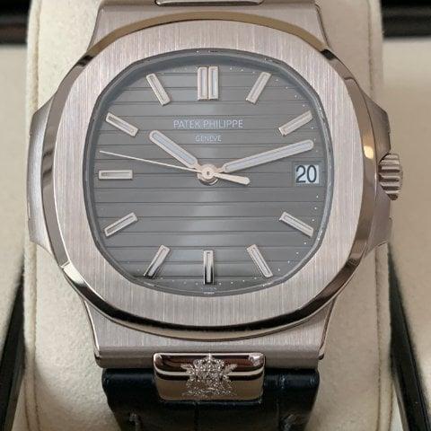 Patek Philippe Nautilus 5711G-001 40mm White gold Gray