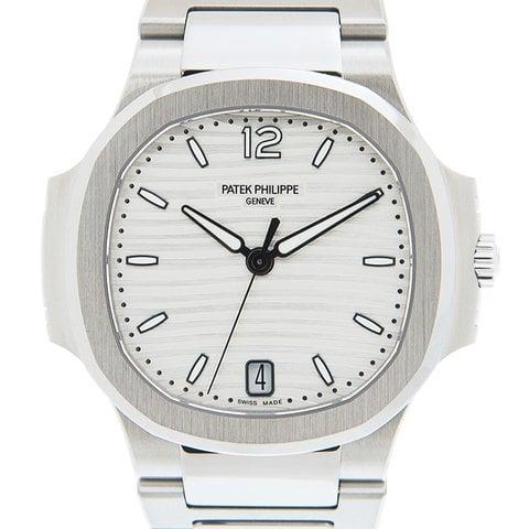 Patek Philippe Nautilus 7118/1A-010 35mm Stainless steel Silver