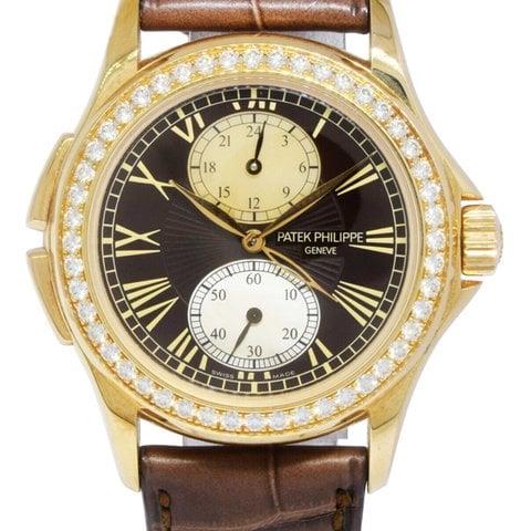 Patek Philippe Calatrava 4934R-001 35mm Rose gold Brown