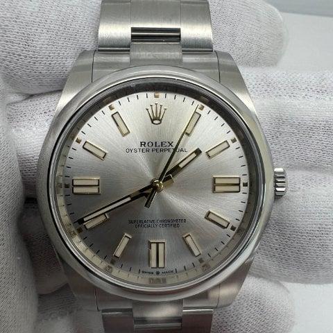 Rolex Oyster Perpetual 41 124300 41mm Stainless steel Silver