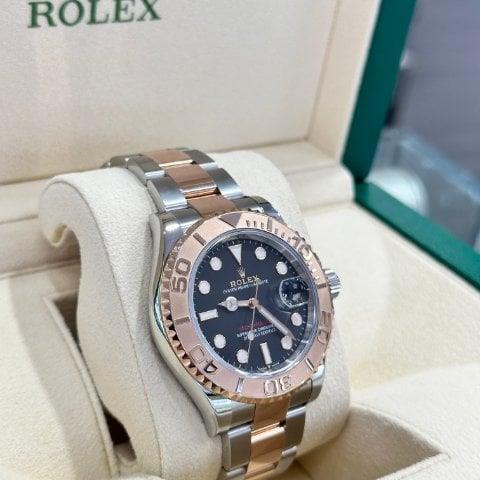 Rolex Yacht-Master 40 126621 40mm Yellow gold and Stainless steel Black